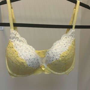 VS dream angels plunge lace push up bra.